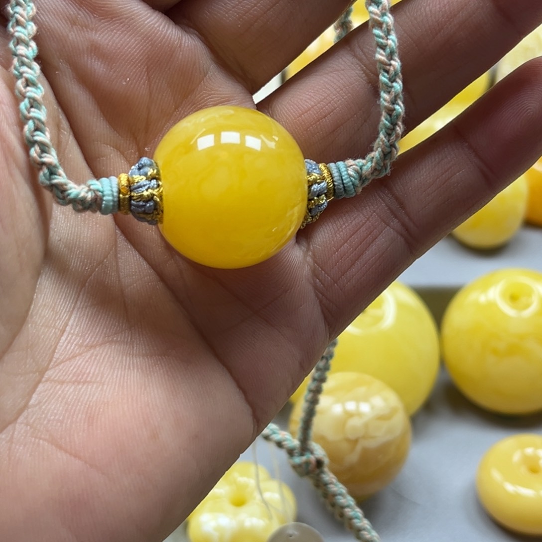 蜜蜡珠宝奇石未镶嵌