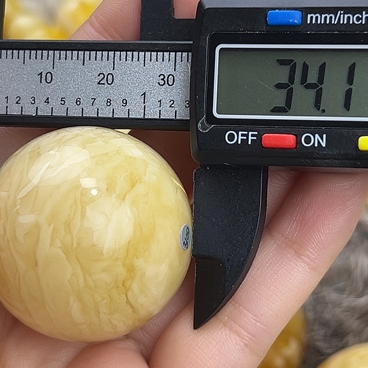 L***এ蜜蜡未镶嵌裸石蜜蜡885