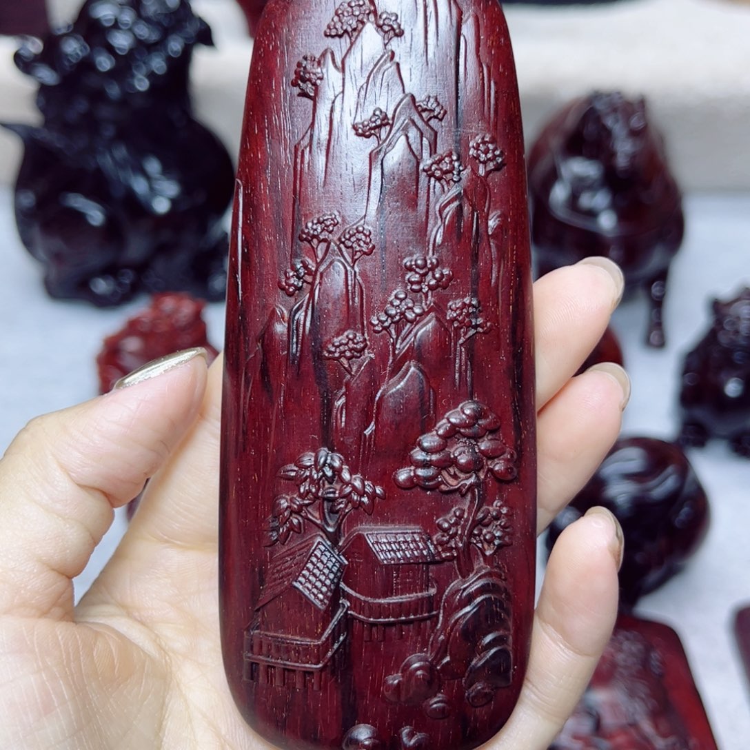 檀香紫檀（小叶紫檀）山水牌
