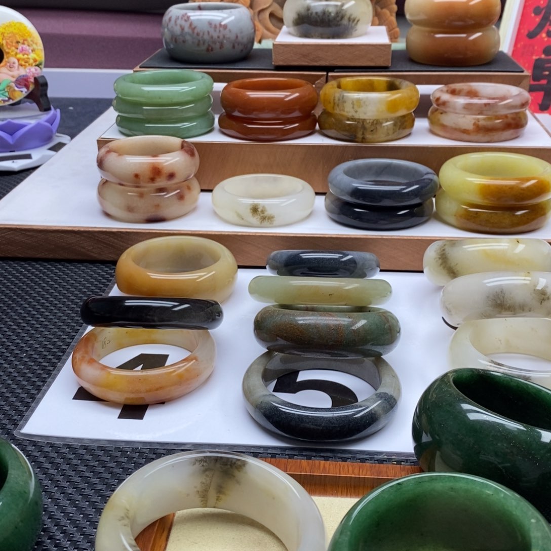 石英质玉手镯未镶嵌福*