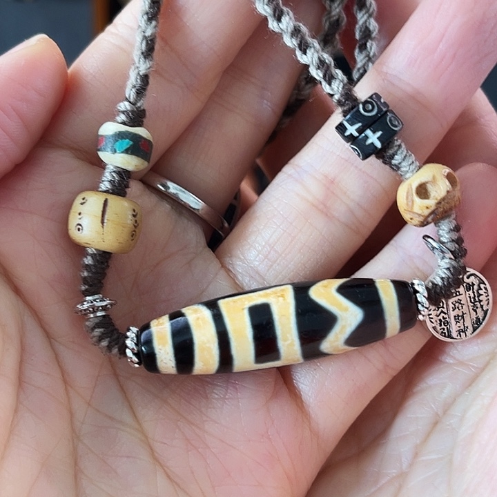 玛瑙/玉髓颈饰未镶嵌合金