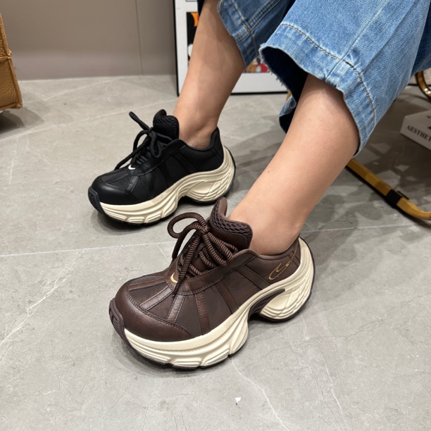 潮款时尚女鞋透气低帮系带老爹百搭