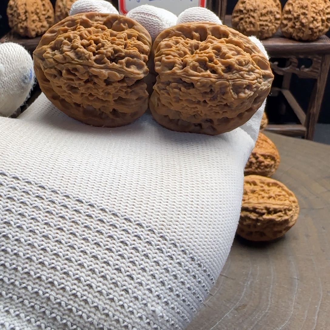 文玩核桃吊坠40高炮