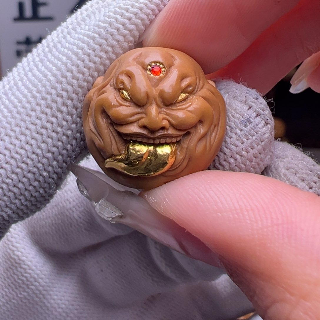 文玩核桃把件镶嵌款舔僧18➕尺寸全品有正常封口线