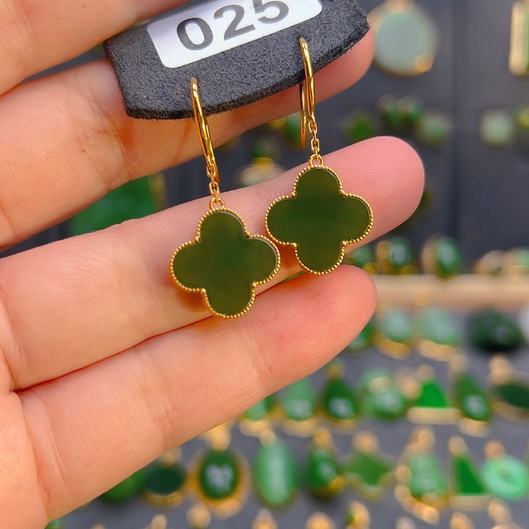 和田玉18K金镶嵌耳饰