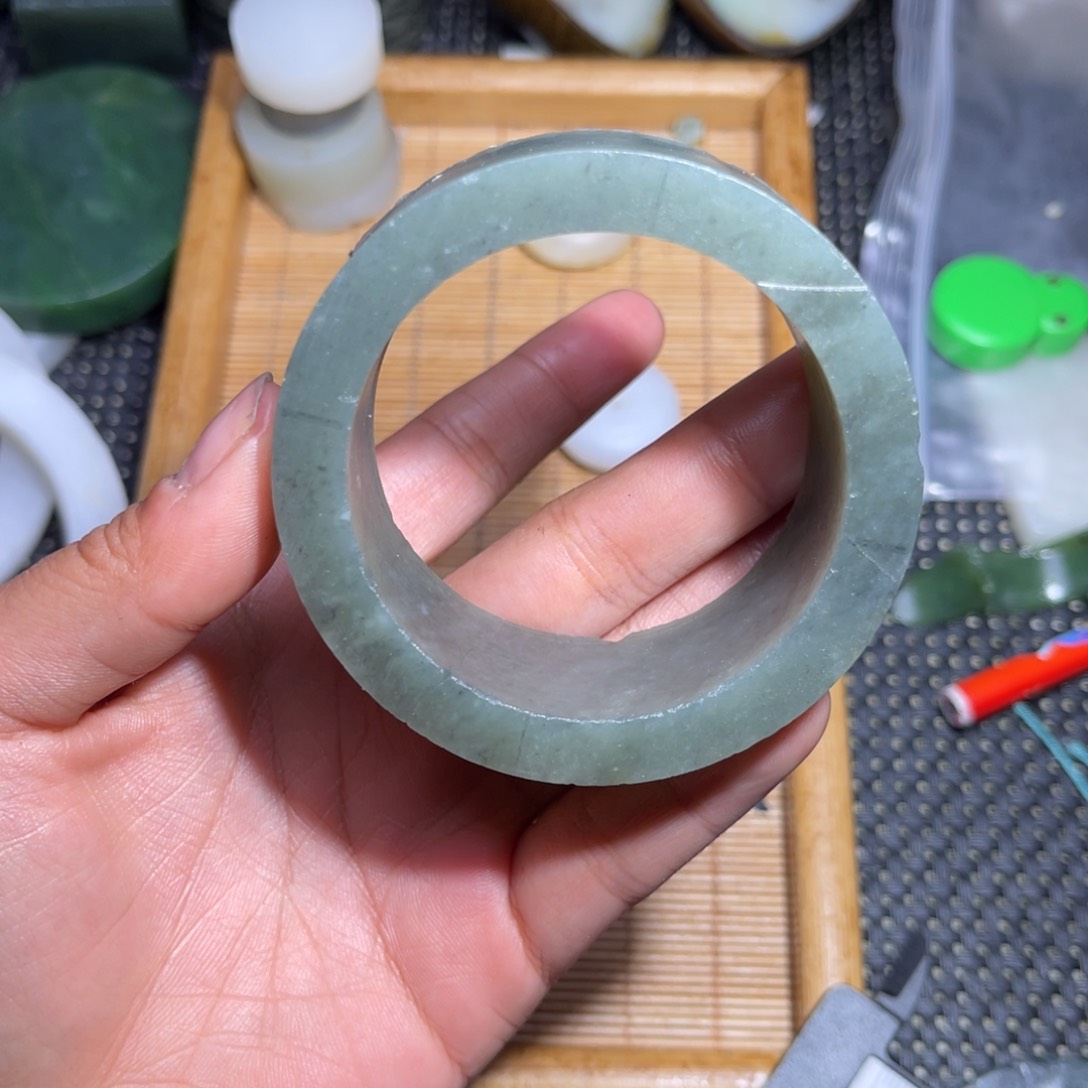 未镶嵌和田玉车挂