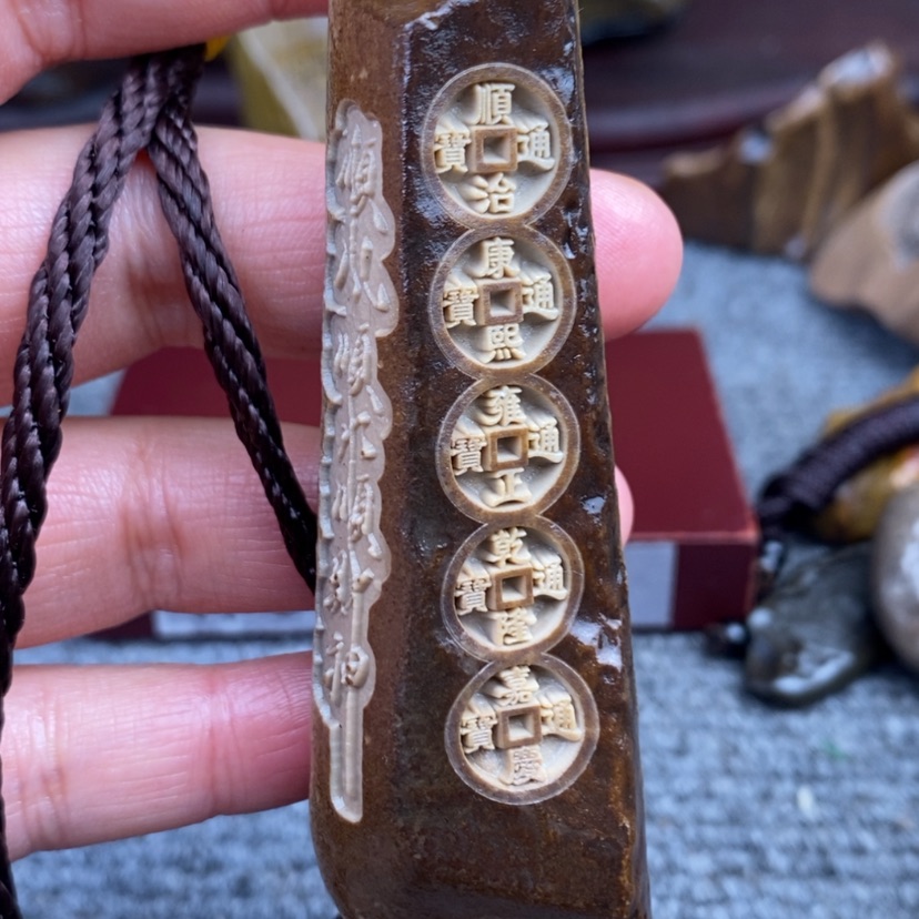 【闪购商品】原石雕刻手把件