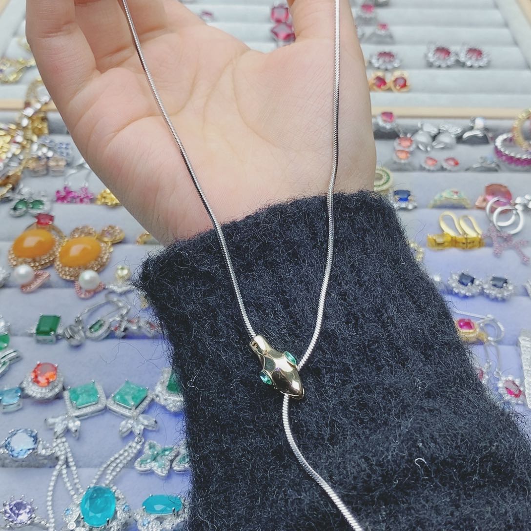 【闪购商品】托帕石耳饰银S925镶嵌