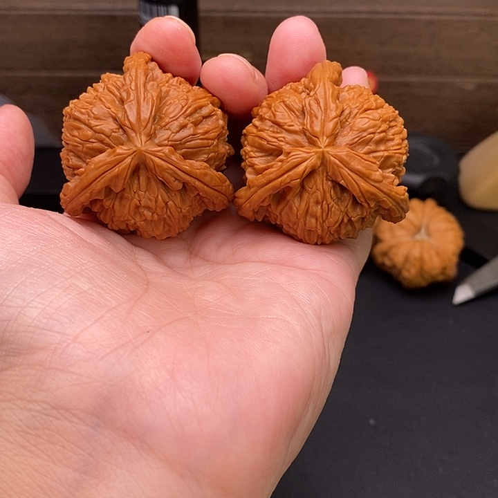 飞***雪把件文玩核桃白奔