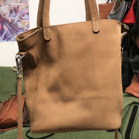 鳄鱼皮（革）头层牛皮包包包邮