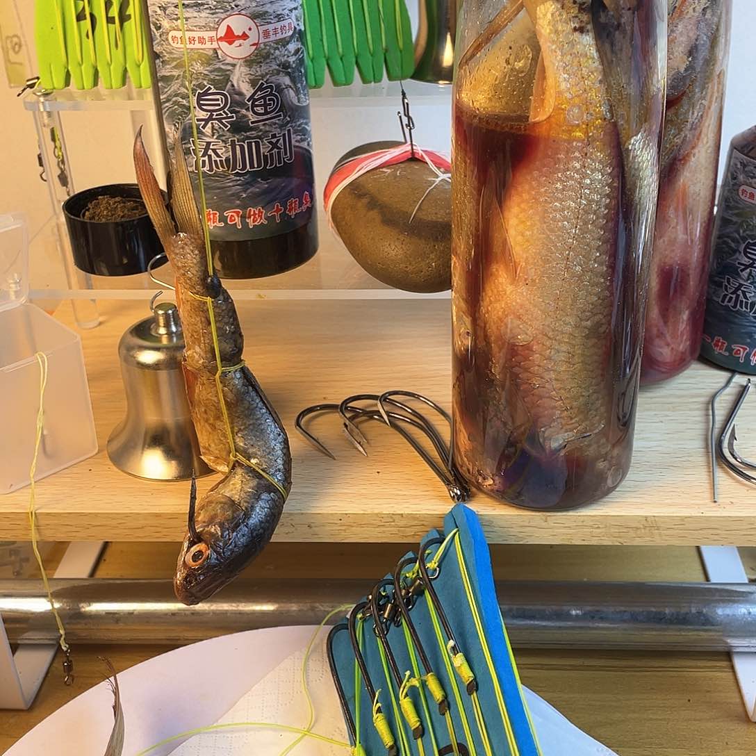 爱****?4.2竿子，12000轮子，6号线，捆石皮筋