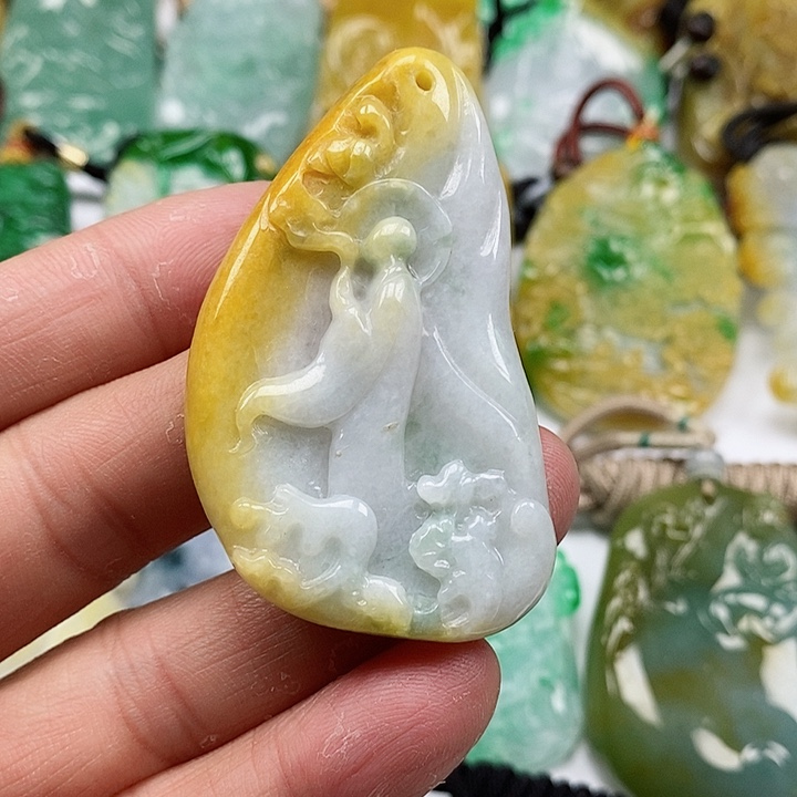 翡翠颈饰未镶嵌天然翡翠A货挂件