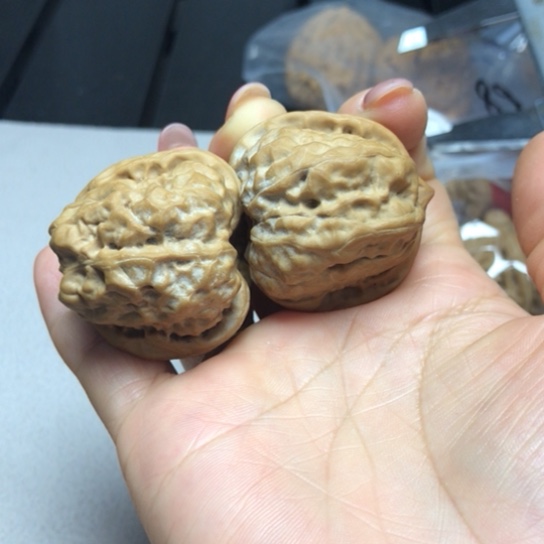 文玩核桃吊坠高桩蛤蟆头