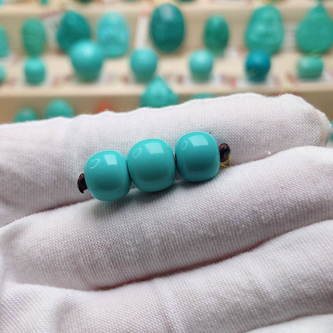 绿松石配饰未镶嵌