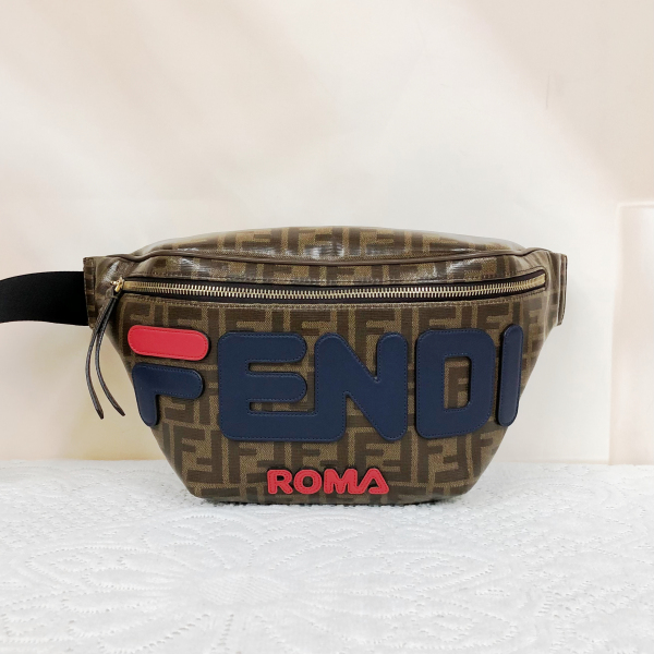 95新/芬迪/包包/市场价15800/250531CZ0038