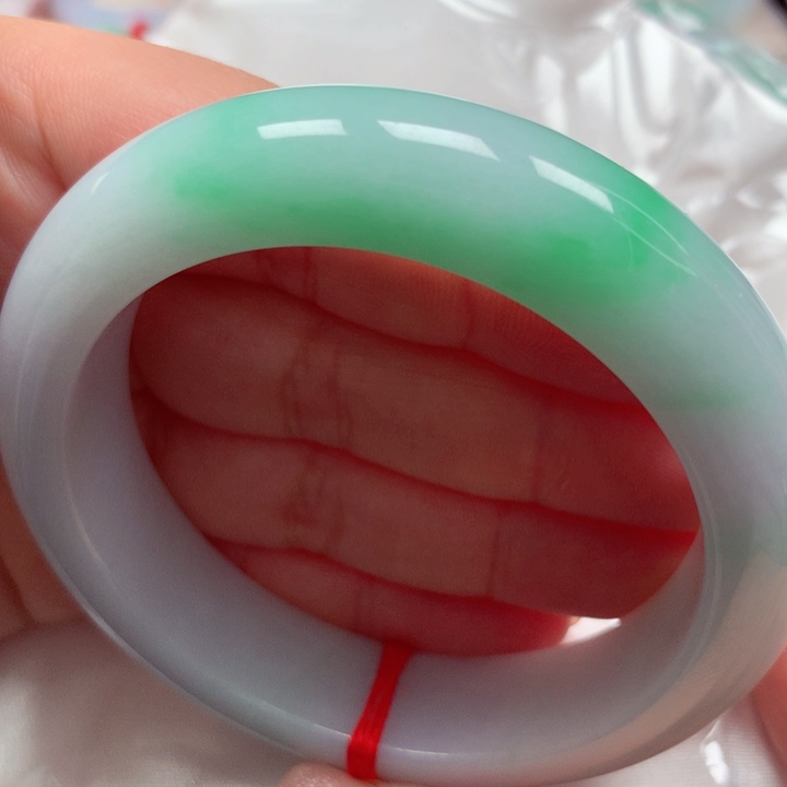 翡翠手镯未镶嵌阳绿36宽版