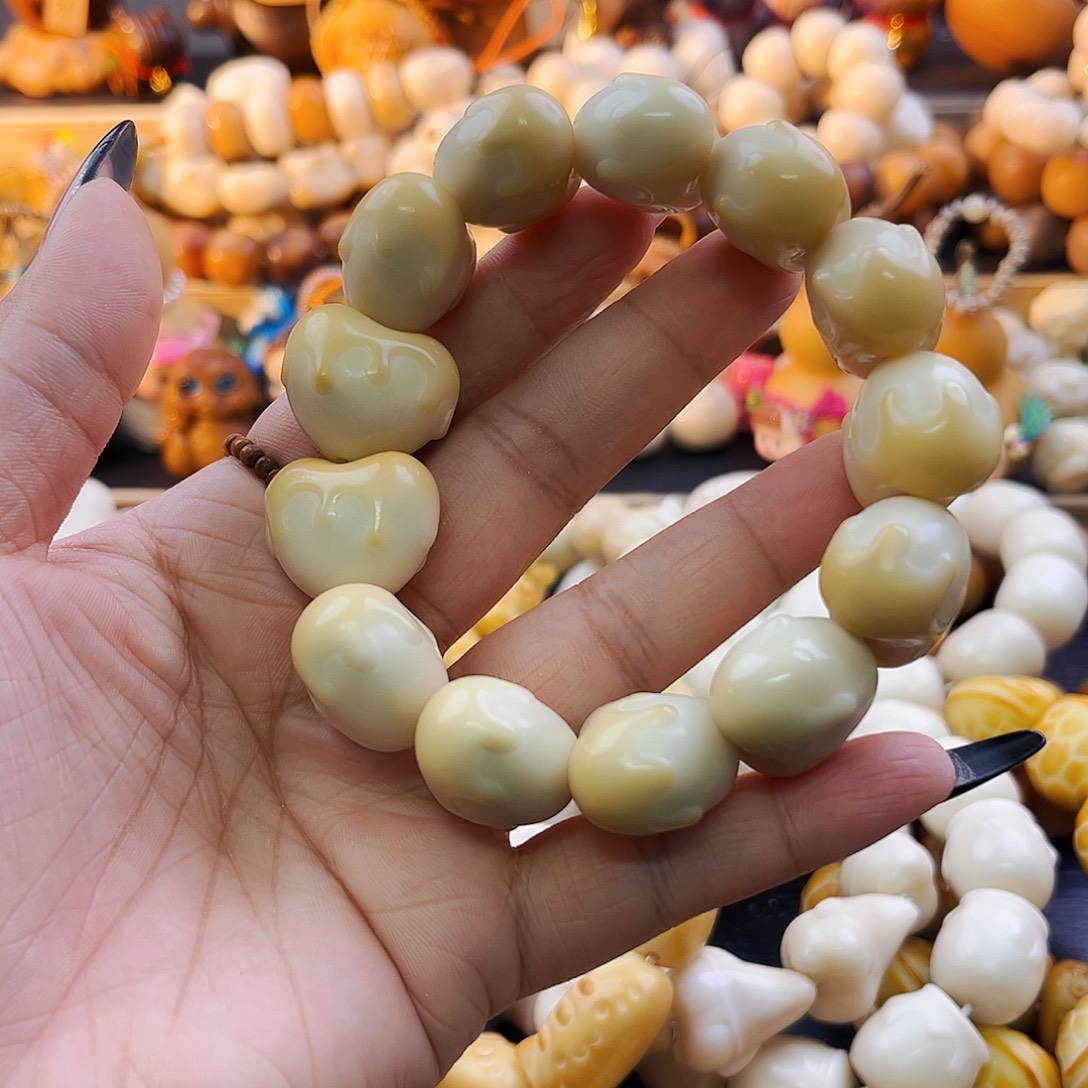 手串菩提根/象牙果黄油爱心