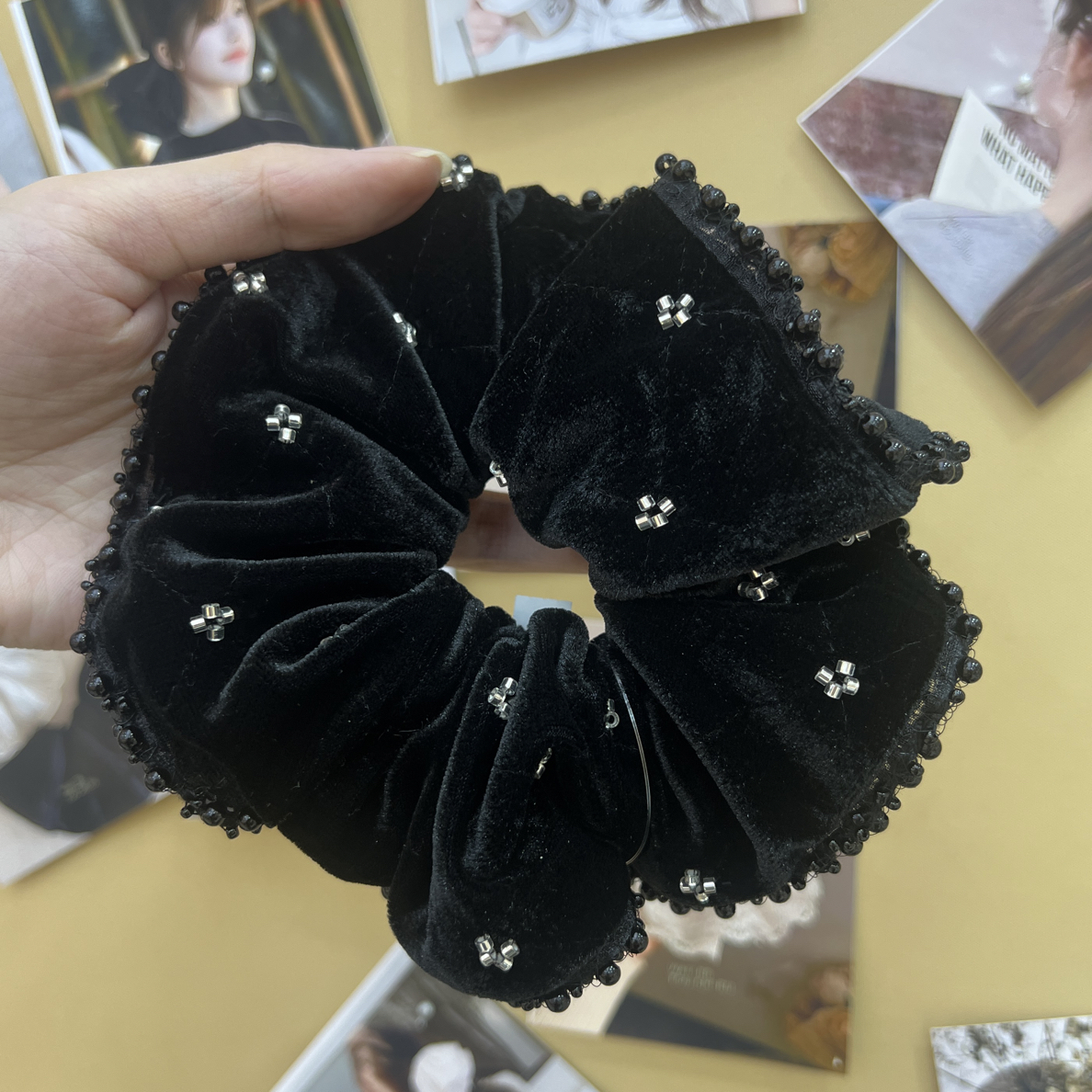 予美•黑色高级感丝绒发绳简约发圈女皮筋