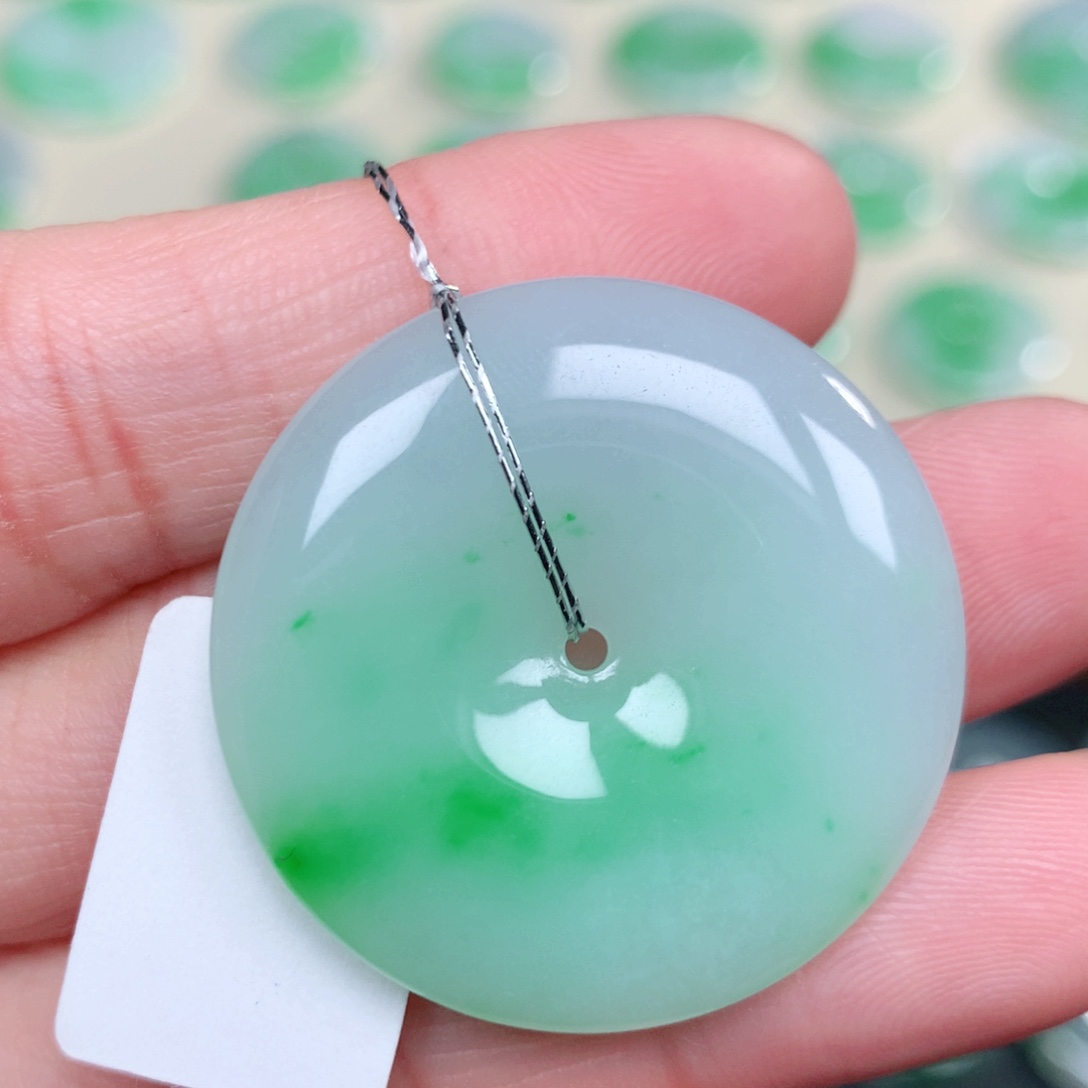 翡翠未镶嵌吊坠(不含链)32.5-5.6