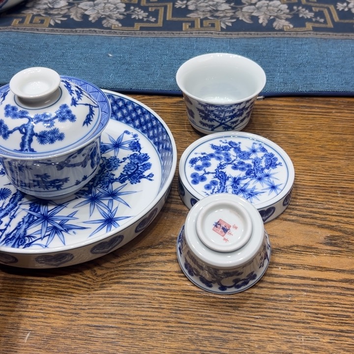 景德镇瓷器精品陈列展品