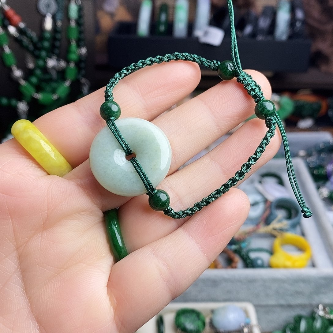 翡翠未镶嵌手链9.9