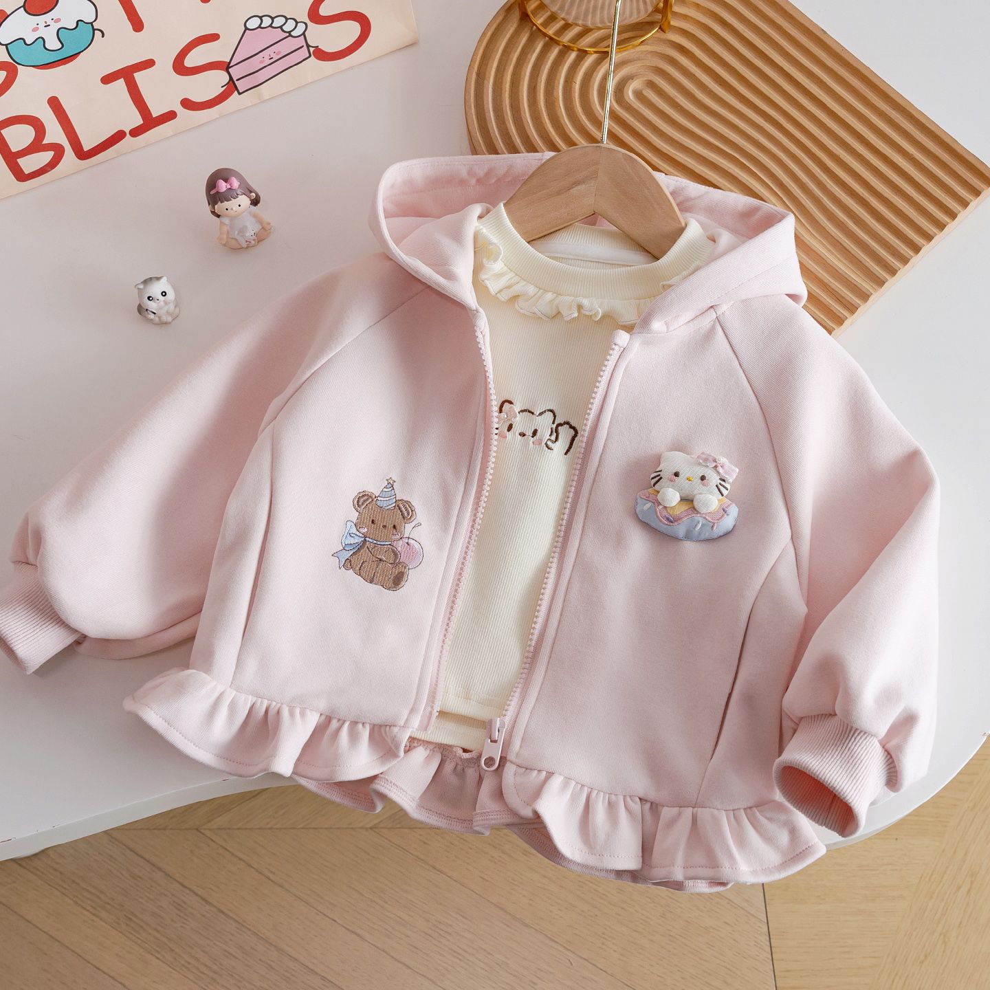 女童秋季韩版洋气外套2025新款卡通小动物刺绣连帽拉链开衫上衣潮