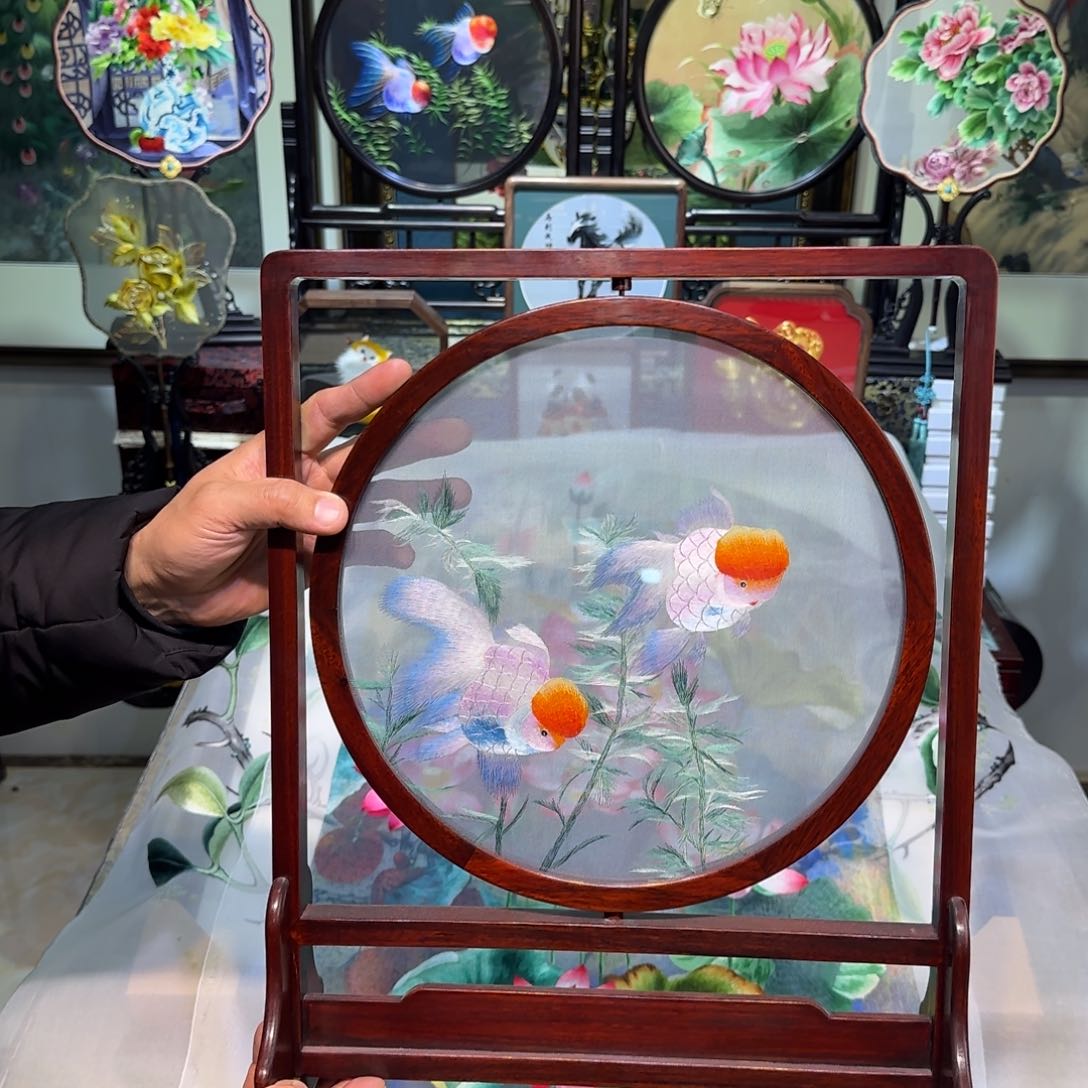 刺绣刺绣工艺精湛