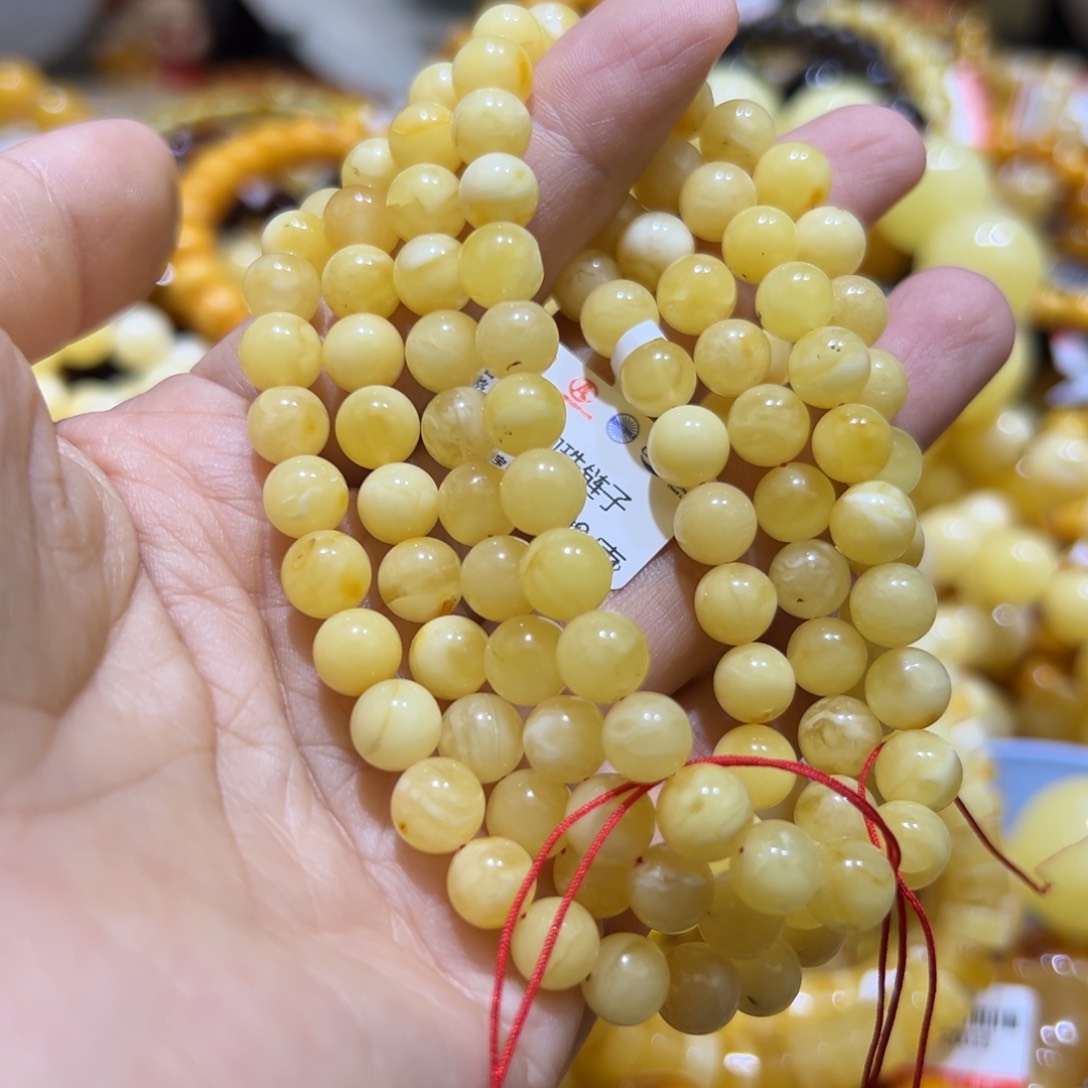 琥珀珠宝奇石未镶嵌