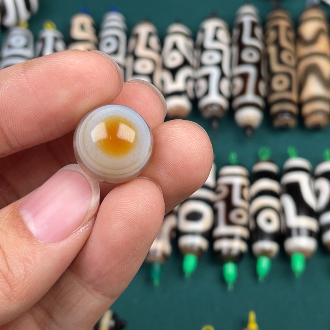 玛瑙/玉髓裸珠缠丝带眼