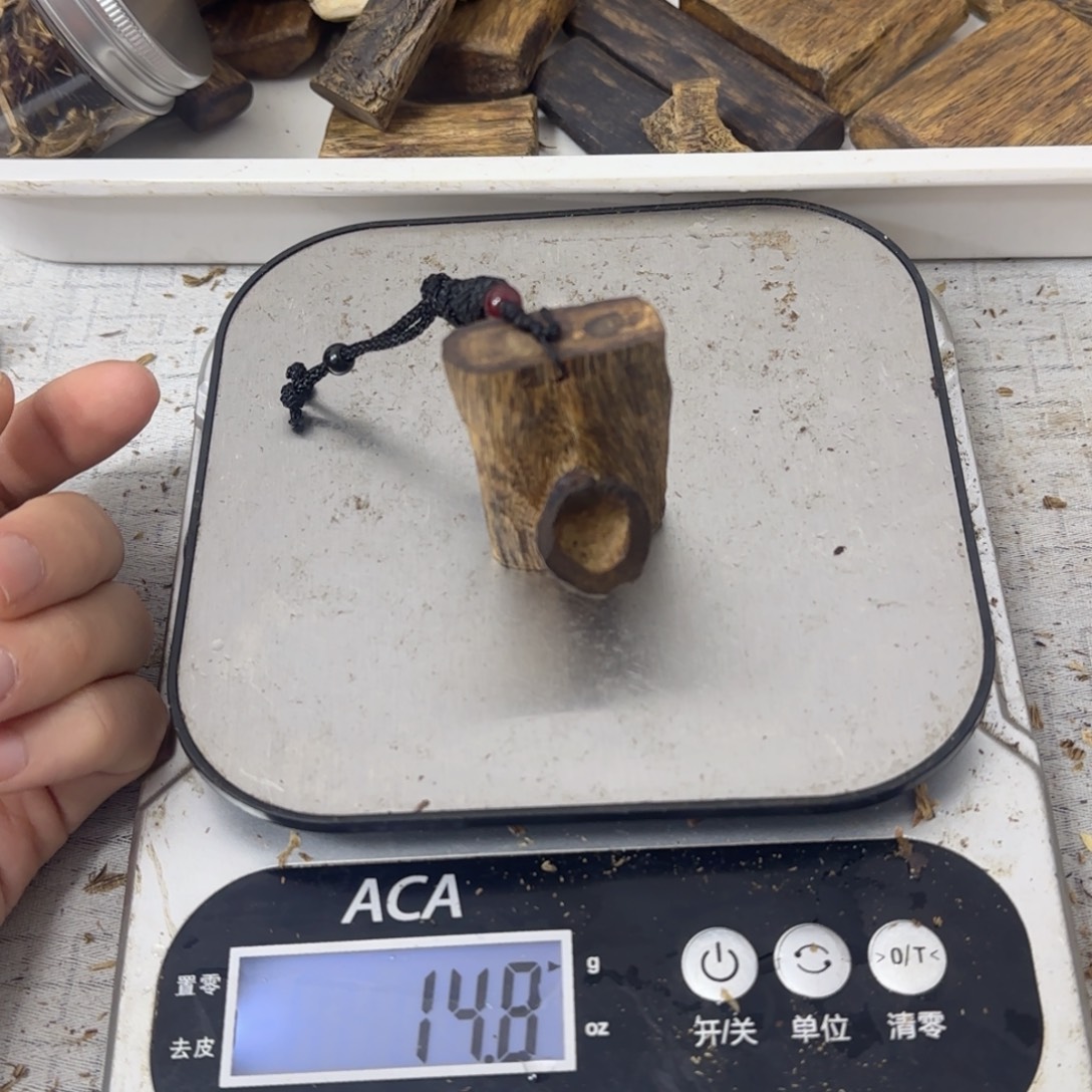 沉香碎屑沉香白棋素牌