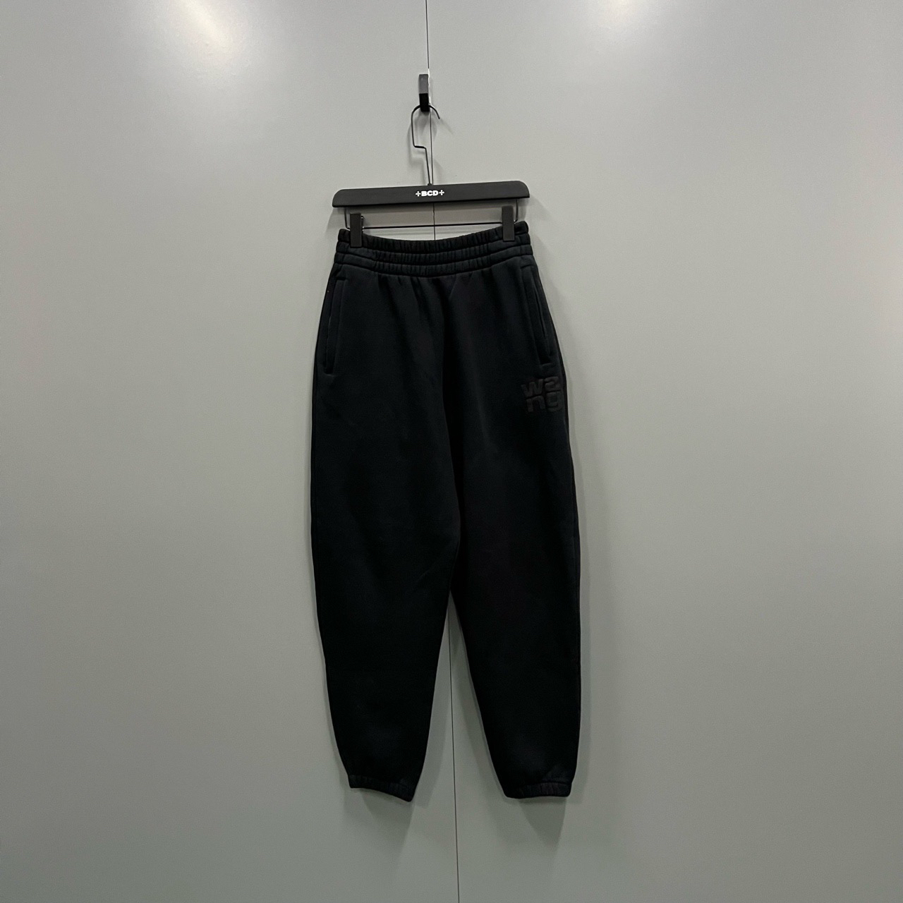 95新 maje ab2亚历山大王黑色字母卫裤205062