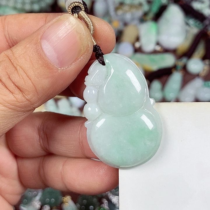 翡翠未镶嵌颈饰天然翡翠玉A货配证书