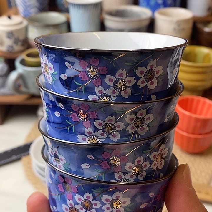 珠***舍中古品默认微瑕满18包邮