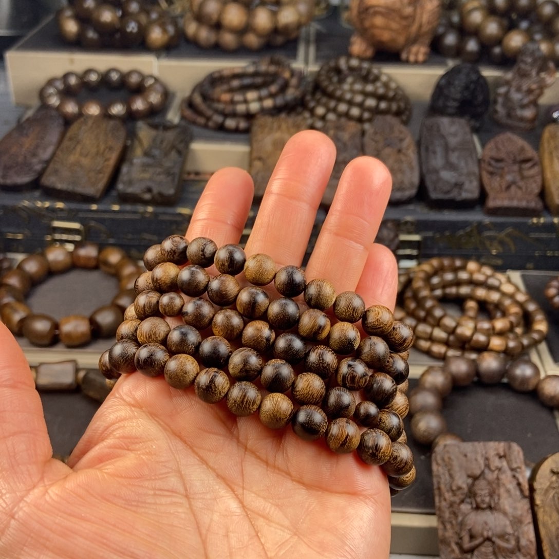 沉香手串何****富越南芽庄白棋虎斑留疤