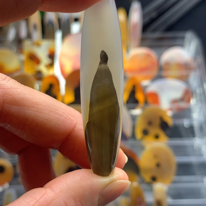 玛瑙/玉髓颈饰未镶嵌75