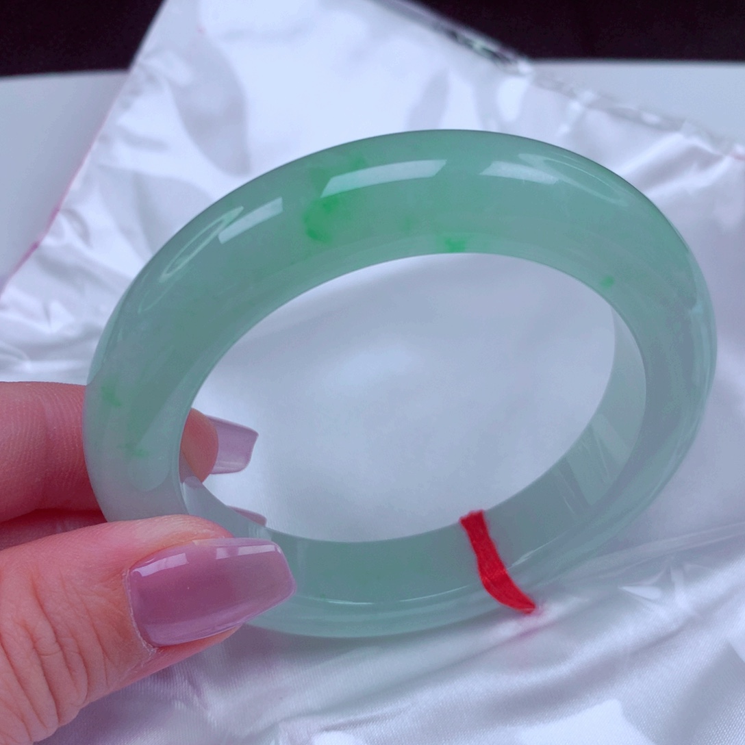 翡翠未镶嵌手镯手镯