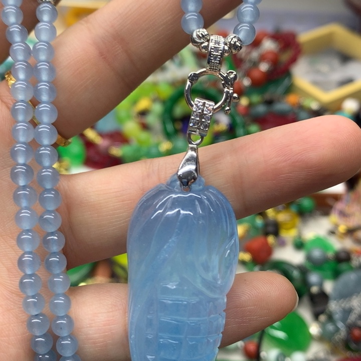 颈饰未镶嵌翡翠吊坠