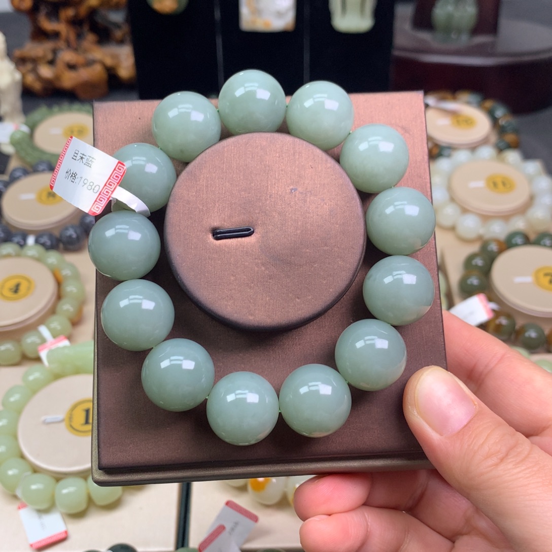 和田玉未镶嵌手串