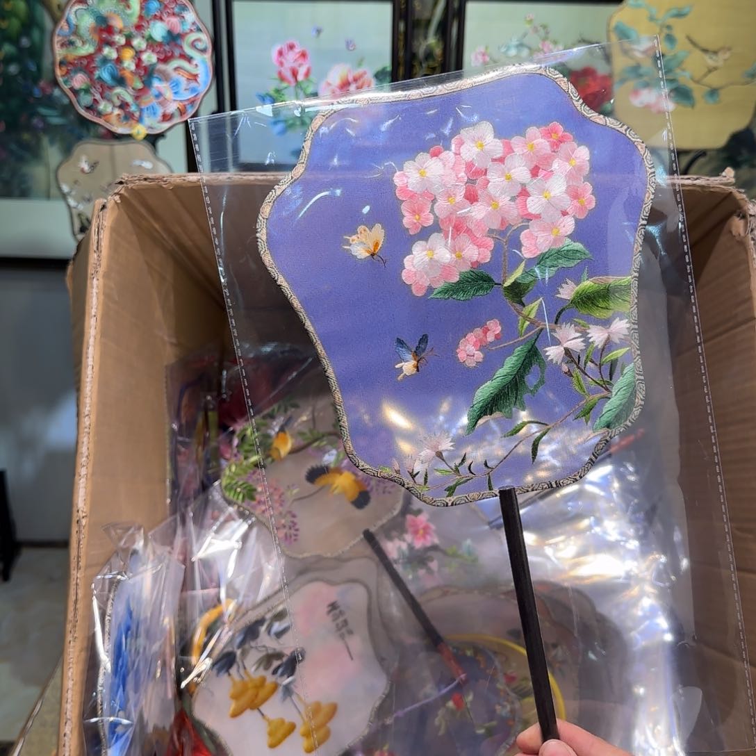 刺绣刺绣工艺精湛