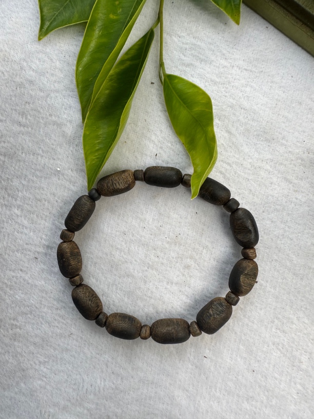 奇楠沉香（沉水级）08留疤隔珠单圈8克➕多样性发一