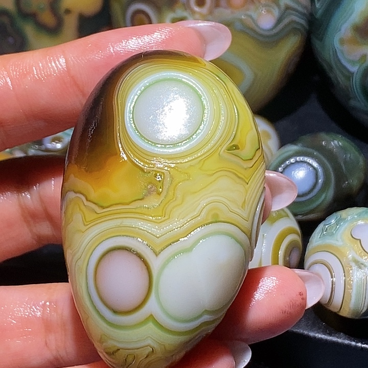 玛瑙/玉髓未镶嵌珠宝奇石100