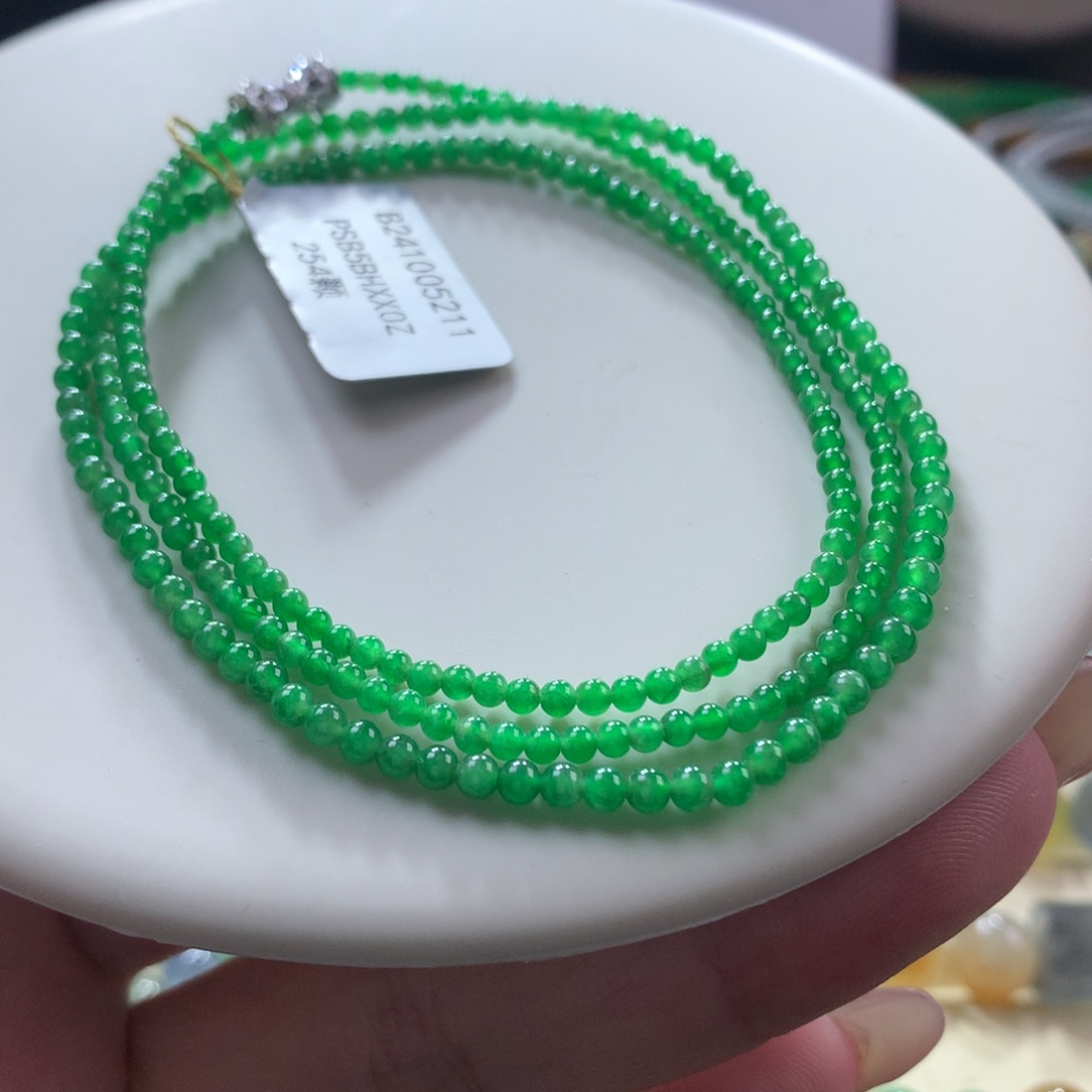 翡翠颈饰未镶嵌翡翠冰阳绿小米珠卡2+