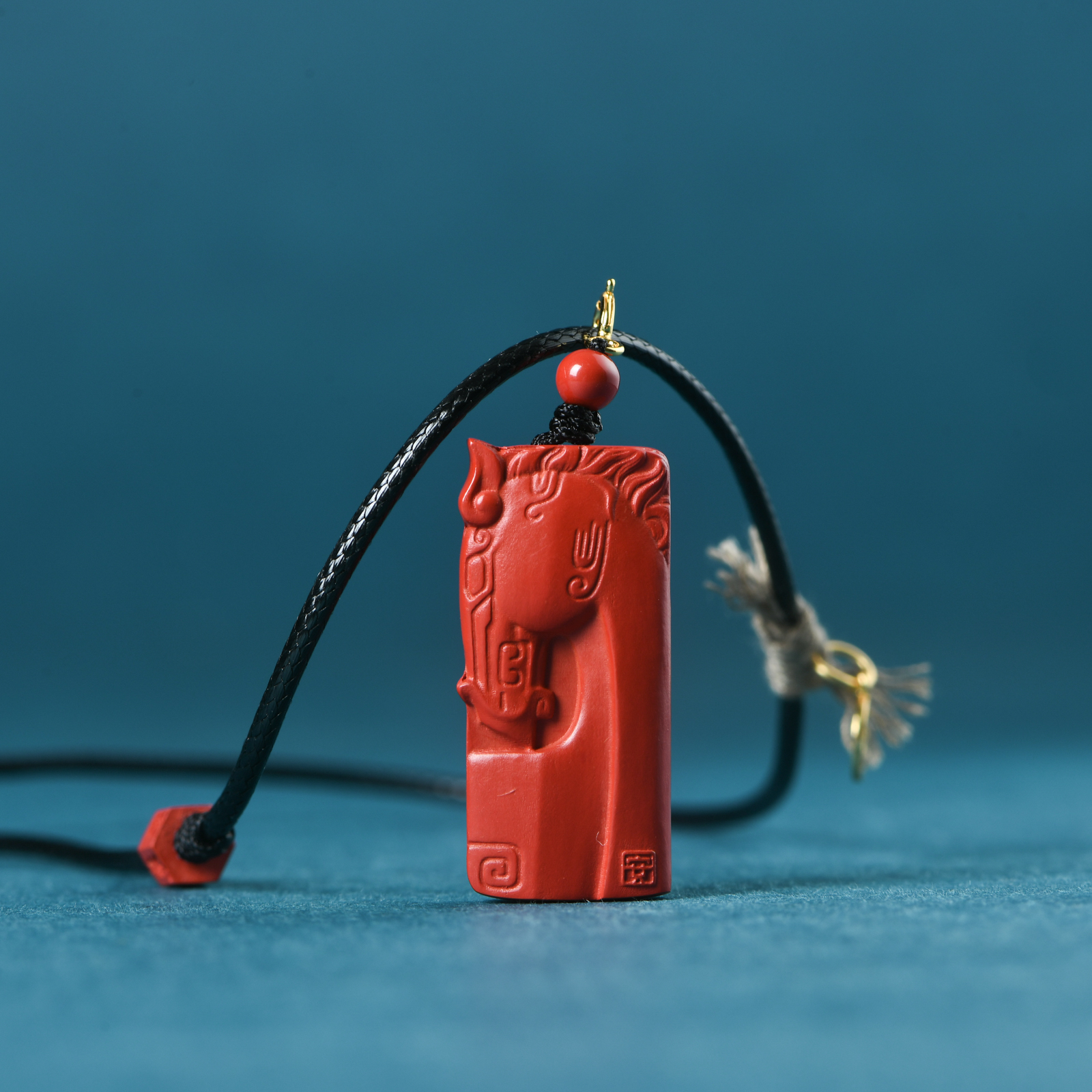 含辰砂工艺品朱砂精工古马吊坠脖挂