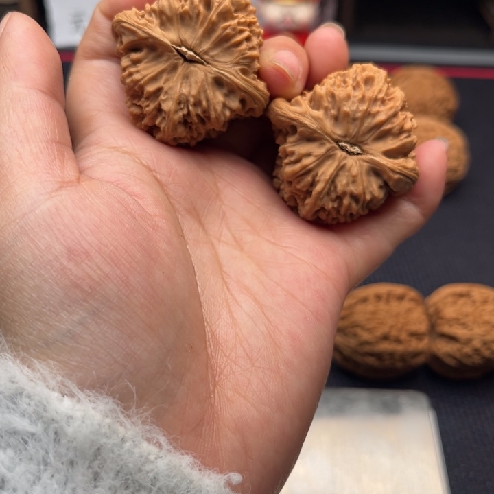 文玩核桃吊坠文玩核桃。 宝