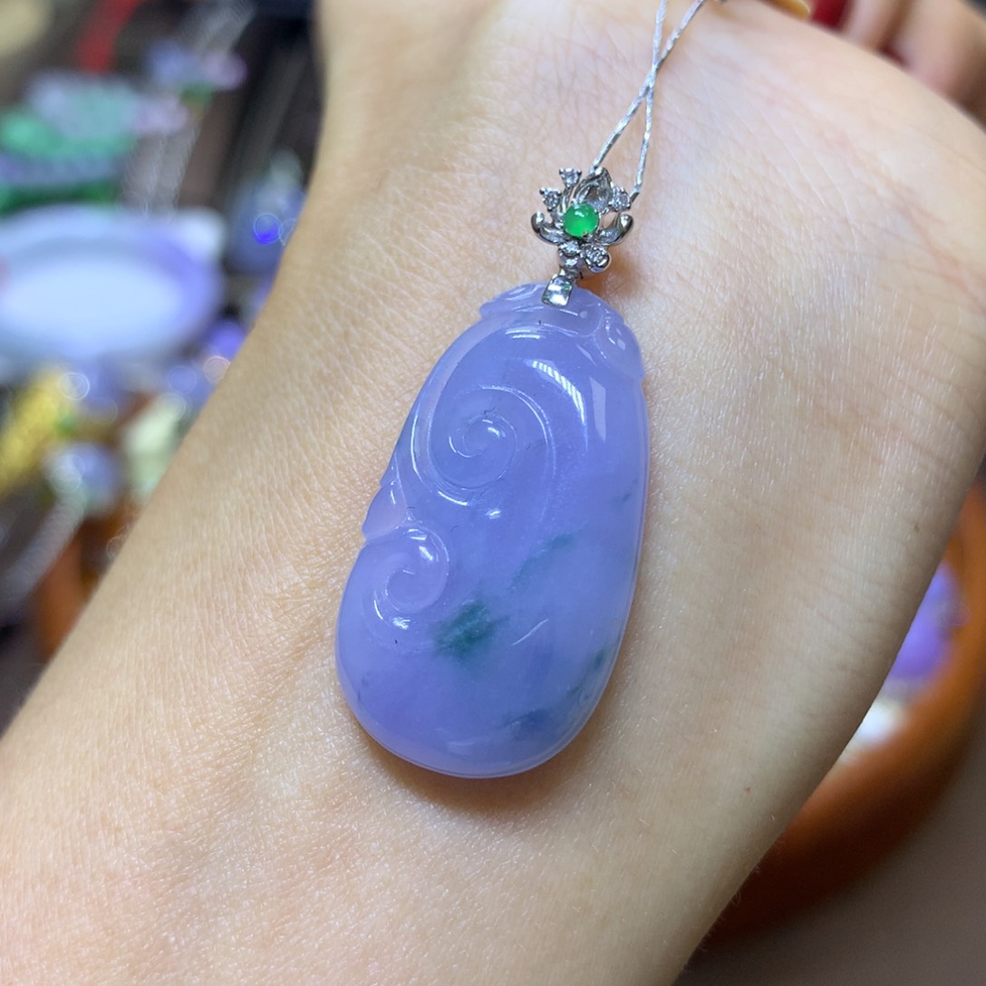 【闪购商品】翡翠颈饰18K金镶嵌翡翠