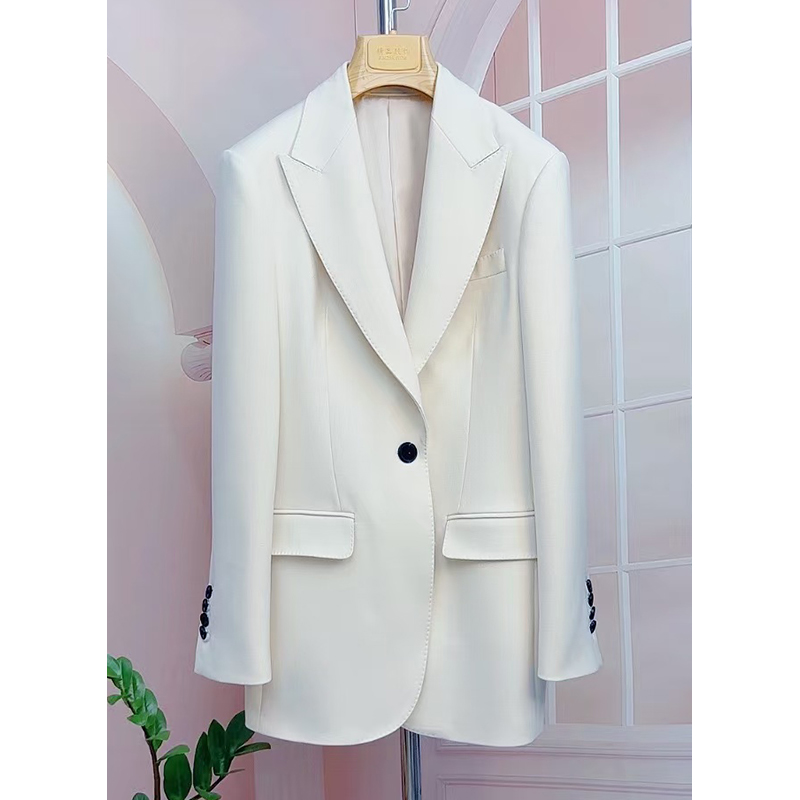 【乐乐推荐】秋季西服新品小西装外套修身气质女装一粒扣黑扣新款