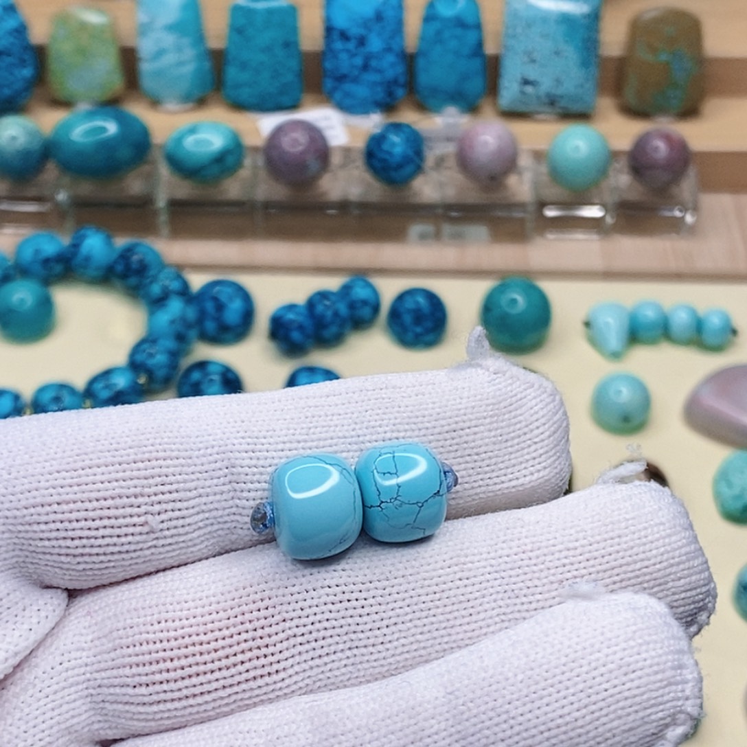 绿松石未镶嵌珠宝奇石