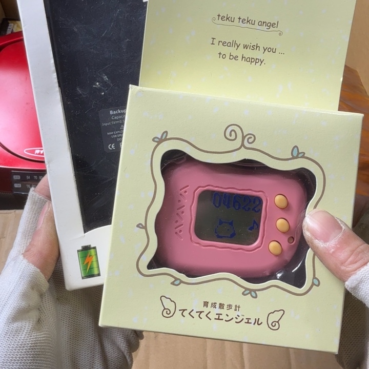 小***腐中古商品，瑕疵品，不保好坏。929