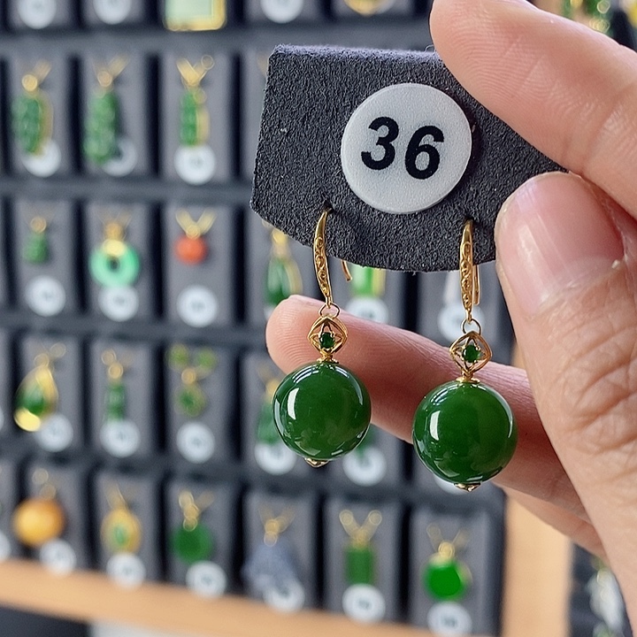 和田玉耳饰18K金镶嵌