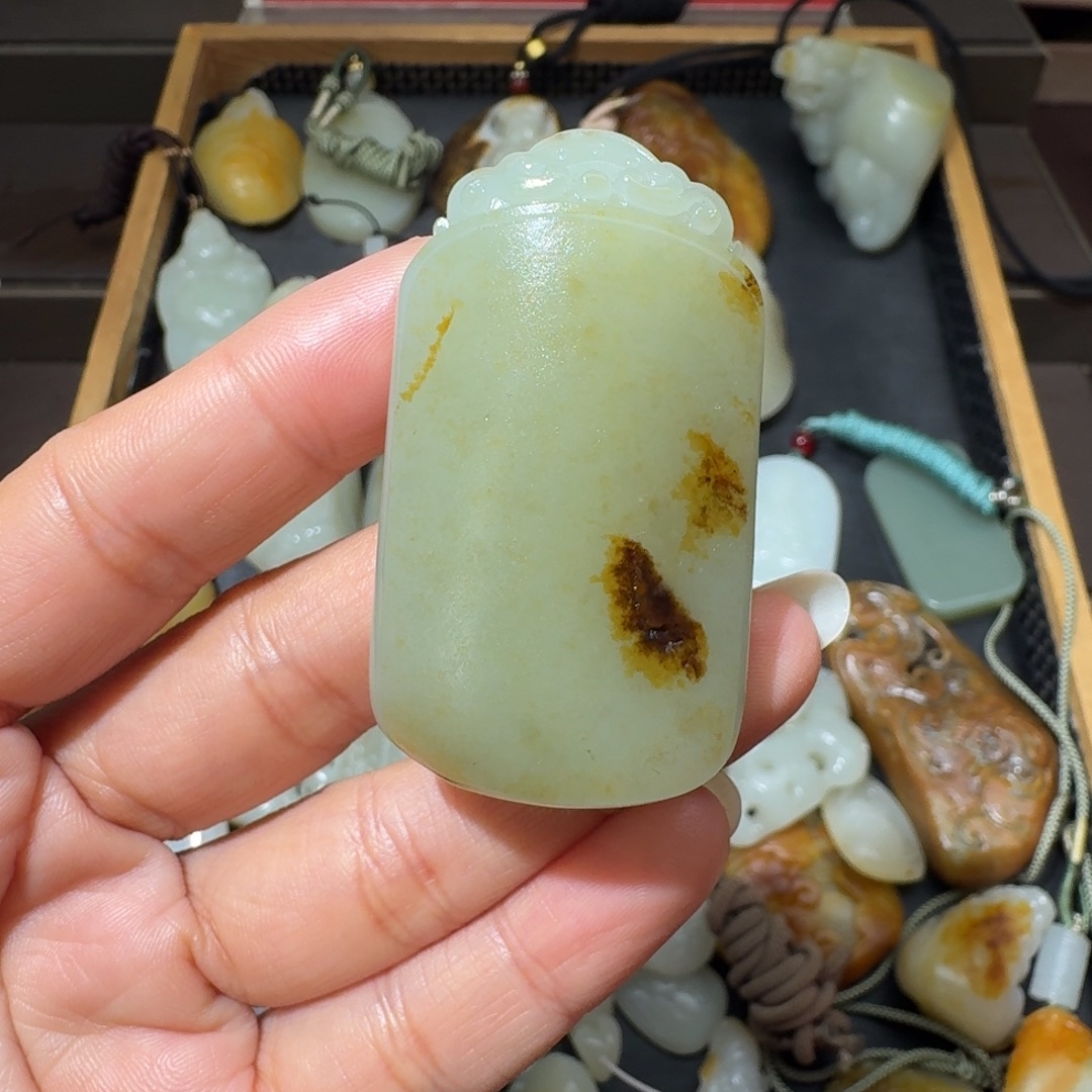 和田玉未镶嵌吊坠(不含链)